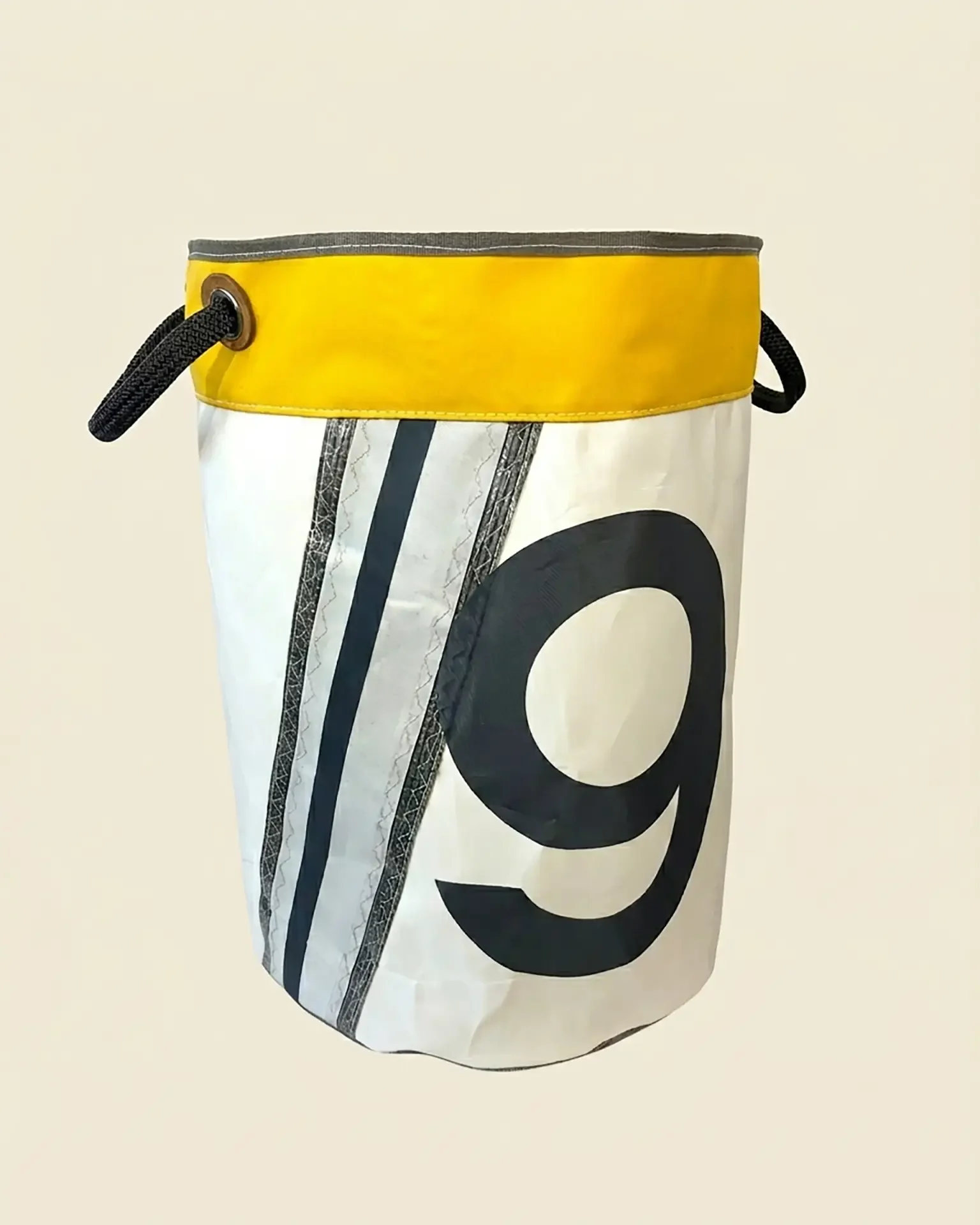Alpha Basket in recycled boat sail and marine rope, OÈST Ateliers