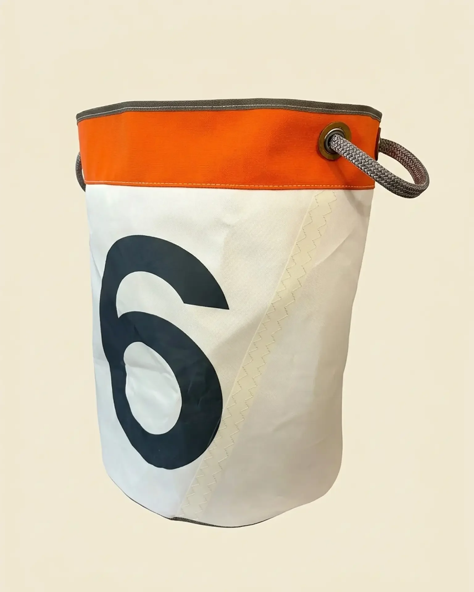 Tango Basket in recycled boat sail and marine rope, OÈST Ateliers