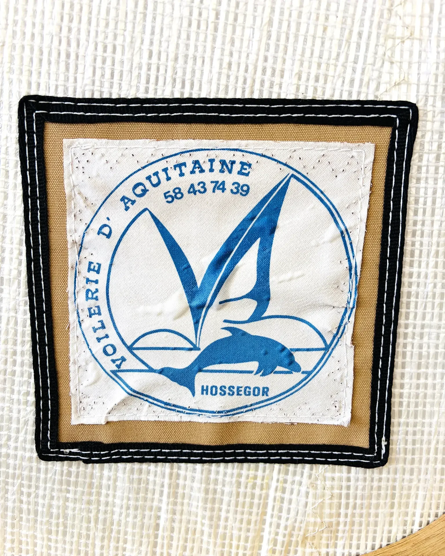 Tableau Hossegor - wall painting in recycled boat sail, OÈST Ateliers - view 2