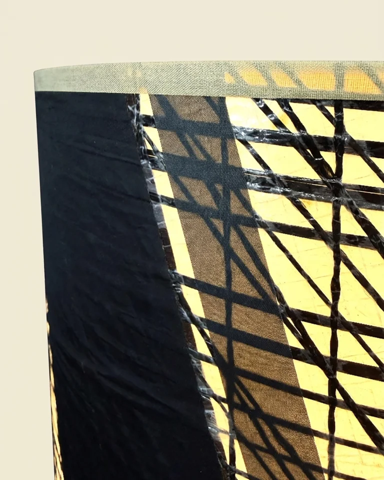 Lampe Babord en voile de bateau recyclée colorée OÈST Ateliers Landes — vue 2